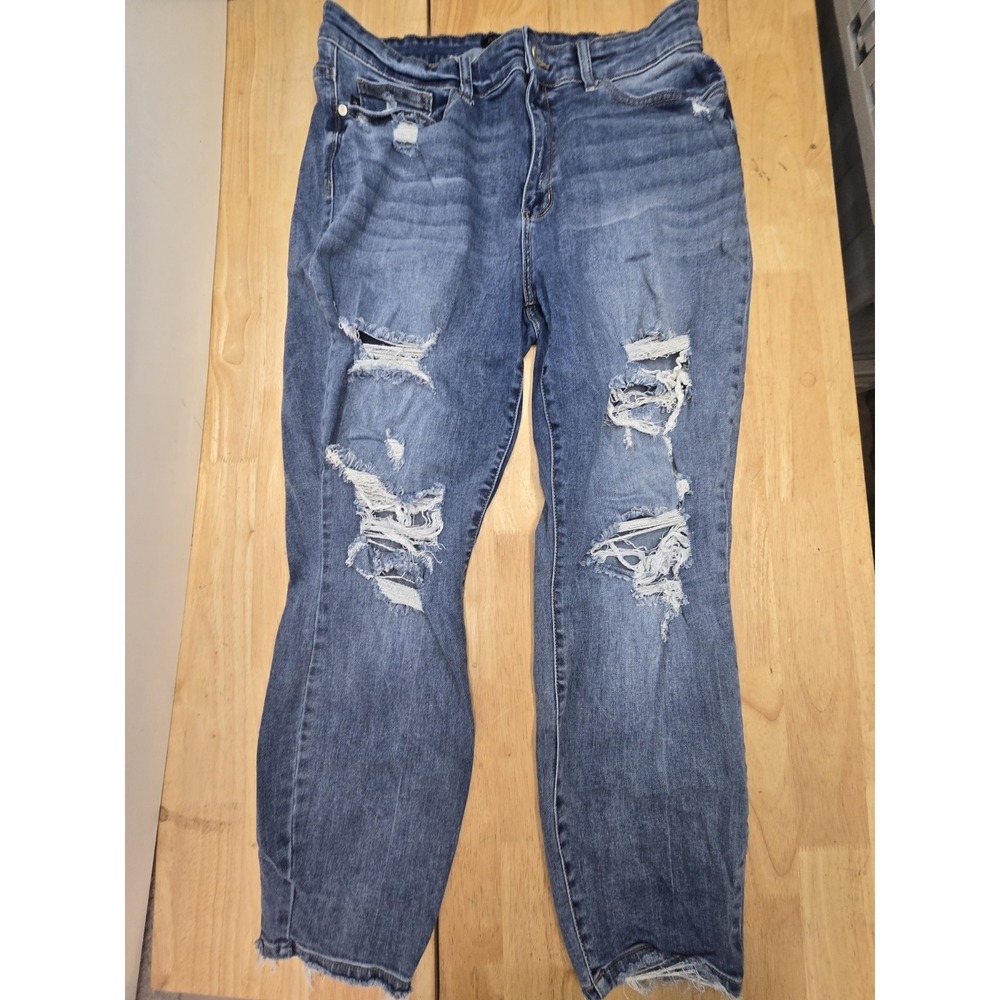 Judy Blue Distressed Boyfriend Fit Jeans‎ 16W Blue Stonewash Womens High-Rise